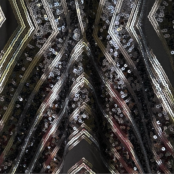 EXPRESS Sequined Geometric Print Long Sleeve Dress - Picture 11 of 15